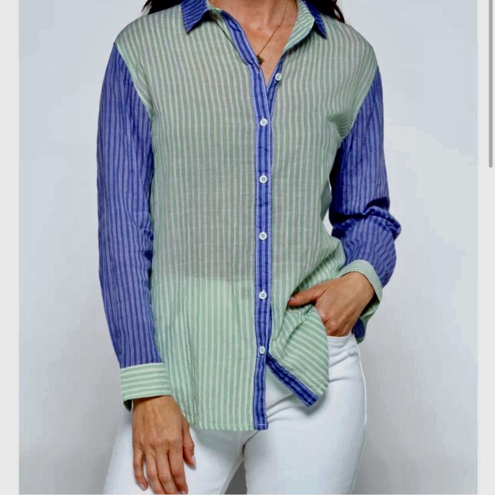 BEACH LUNCH LOUNGE
Brielle Pinstripe Button-Down Shirt